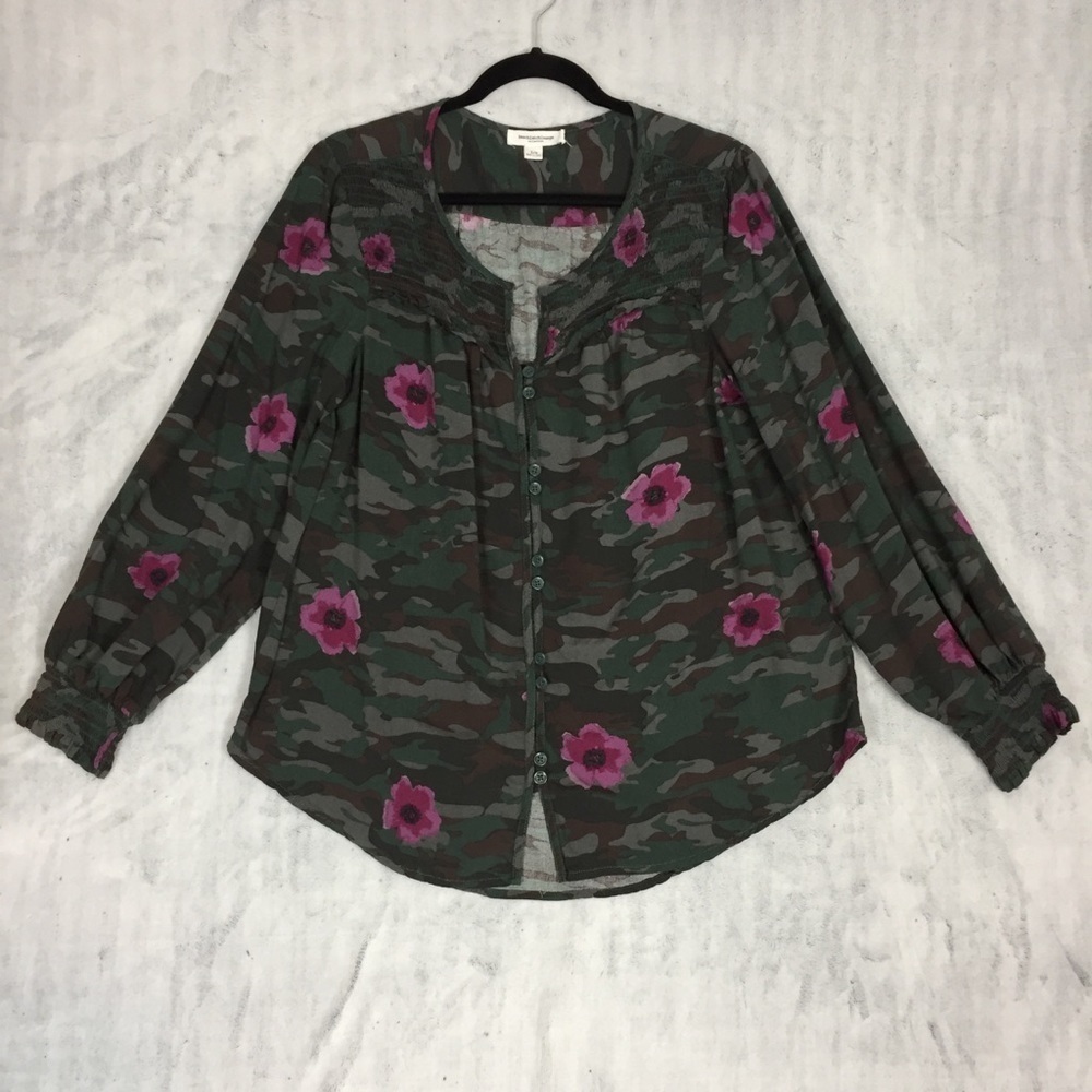 Beach Lunch Lounge Camo Floral Button Up Top Large Elastic Wrist Viscose Shirt
